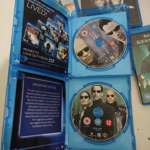 Bundled Lot Of Five Blu-ray Discs Breaking Bad Matrix Star Trek [Blu-ray] DVDs - Picture 6 of 10